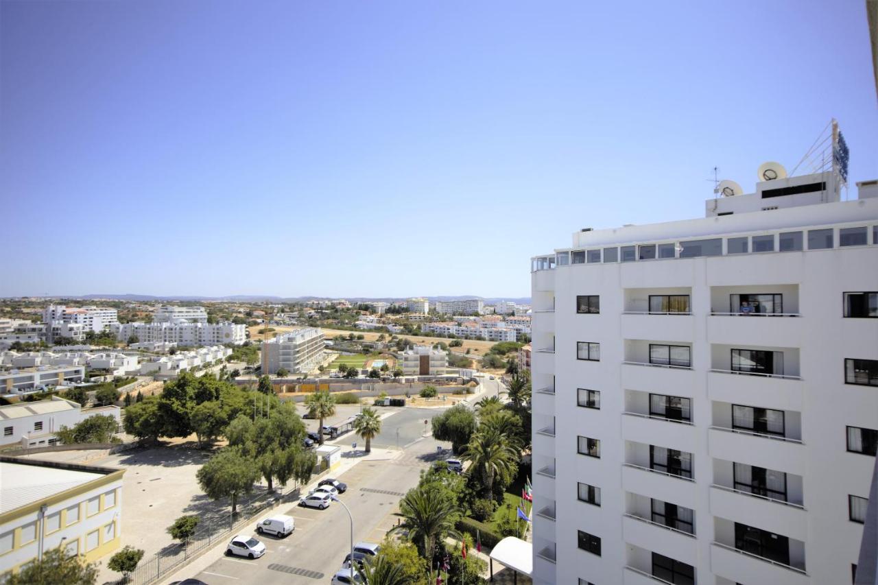 Sea View Apartment - 3 Swimming Pool & Fitness Албуфейра Екстериор снимка