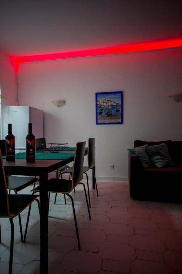 Sea View Apartment - 3 Swimming Pool & Fitness Албуфейра Екстериор снимка