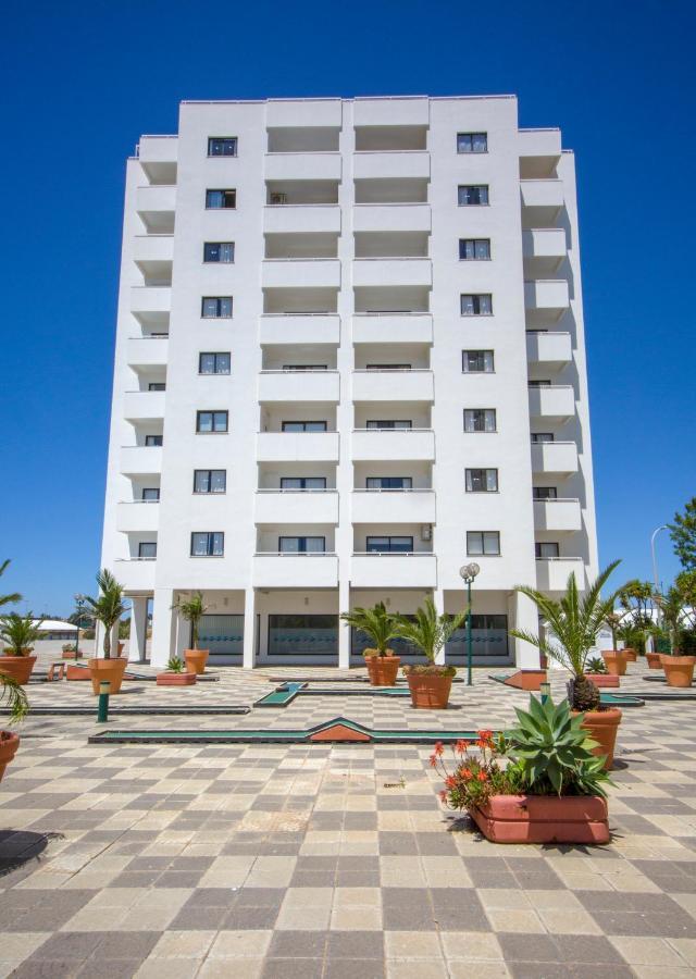 Sea View Apartment - 3 Swimming Pool & Fitness Албуфейра Екстериор снимка