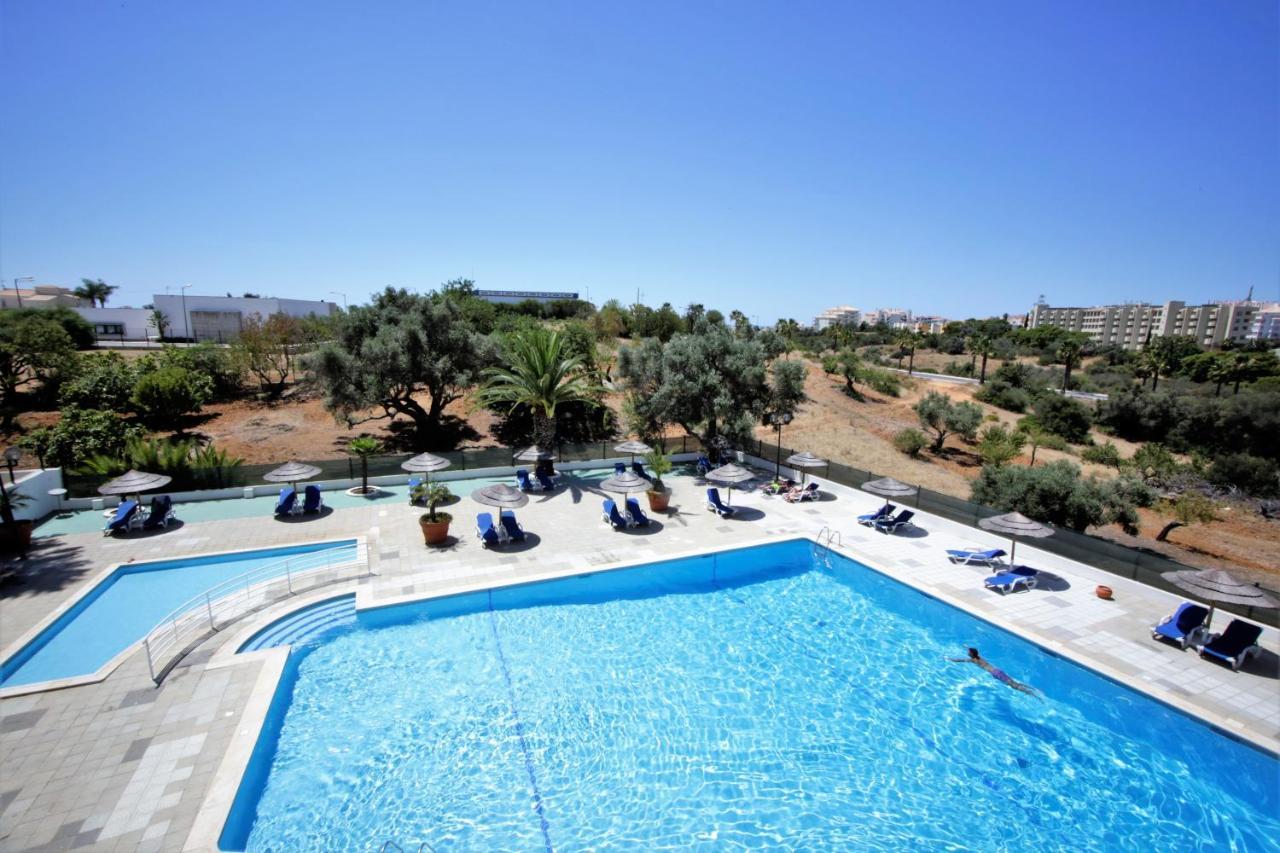 Sea View Apartment - 3 Swimming Pool & Fitness Албуфейра Екстериор снимка