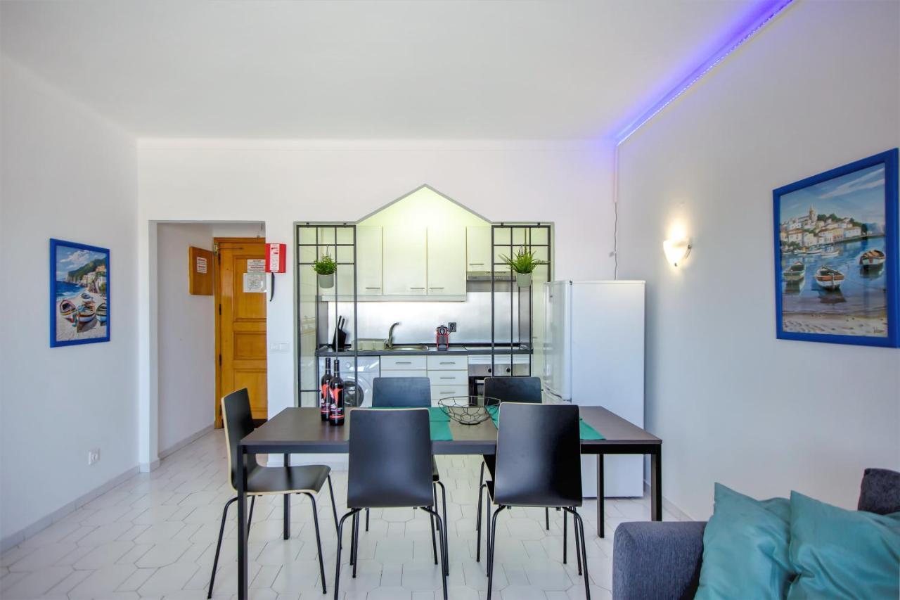 Sea View Apartment - 3 Swimming Pool & Fitness Албуфейра Екстериор снимка