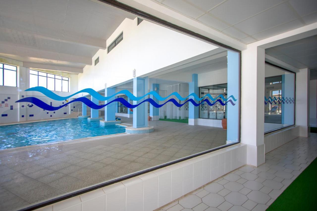 Sea View Apartment - 3 Swimming Pool & Fitness Албуфейра Екстериор снимка